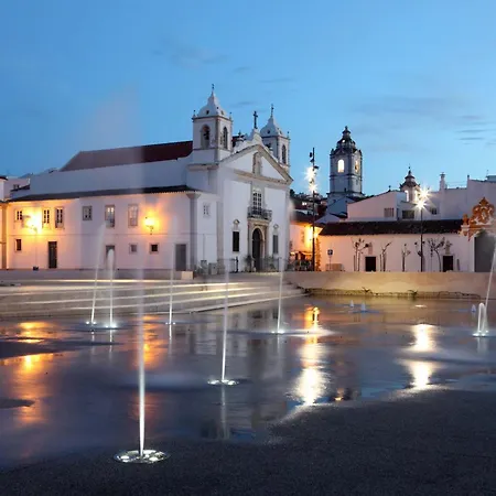 B56 - Baluarte Cul De Sac Flat In Lagos