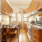 B56 - Baluarte Cul De Sac Flat In Apartment *